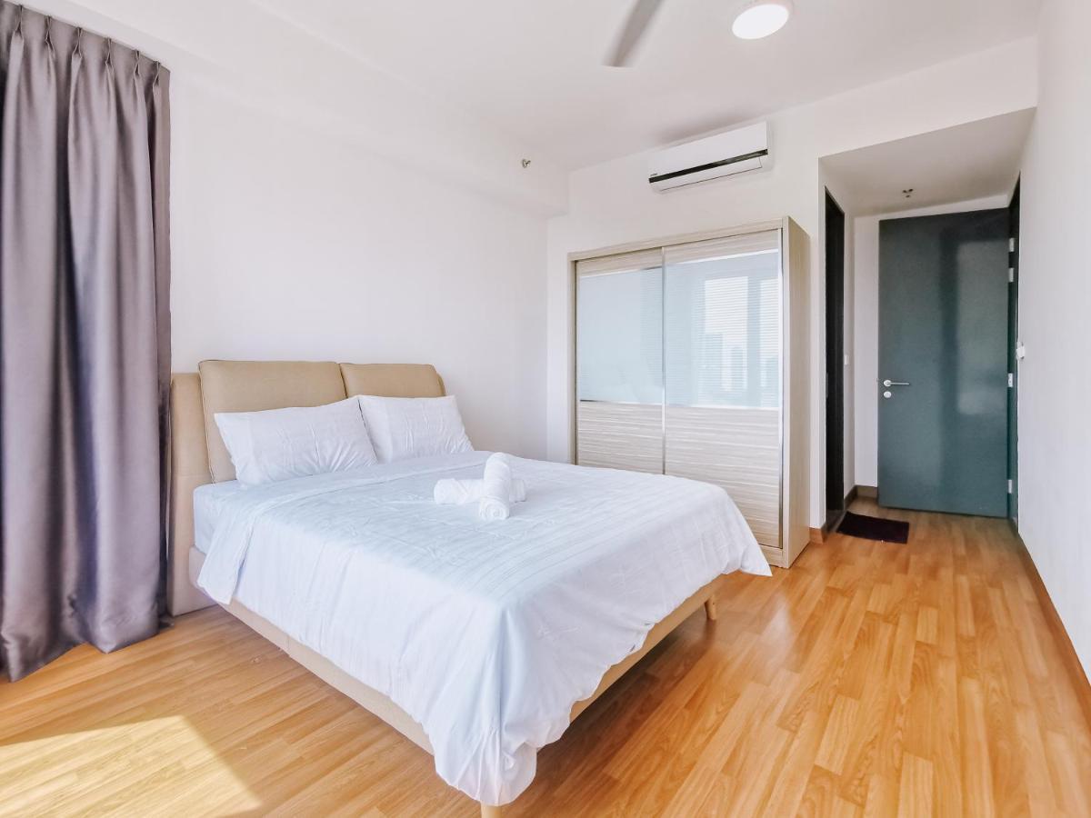 Tropicana 218 Macalister By Simply Penang Джорджтаун Екстер'єр фото